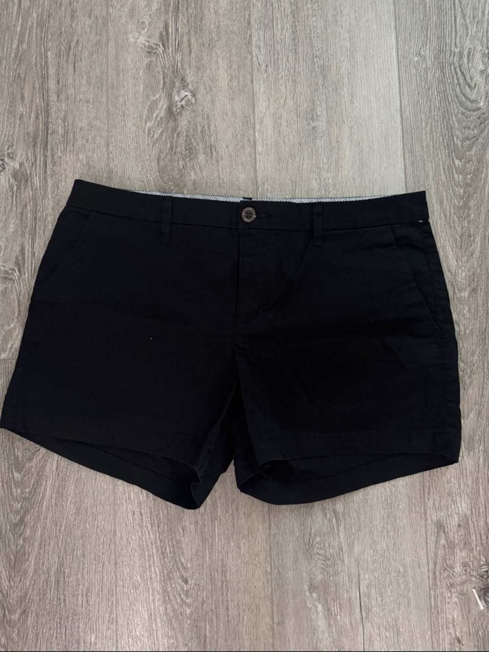 EUC Old Navy Black Women’s Everyday Shorts Size 10